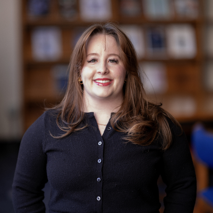 Headshot of Lizzy Kearns