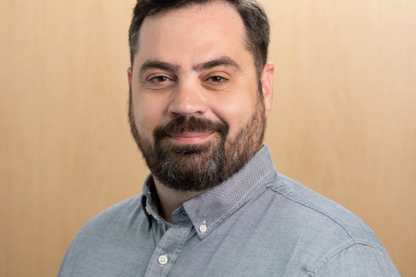 Headshot of Ian Turner